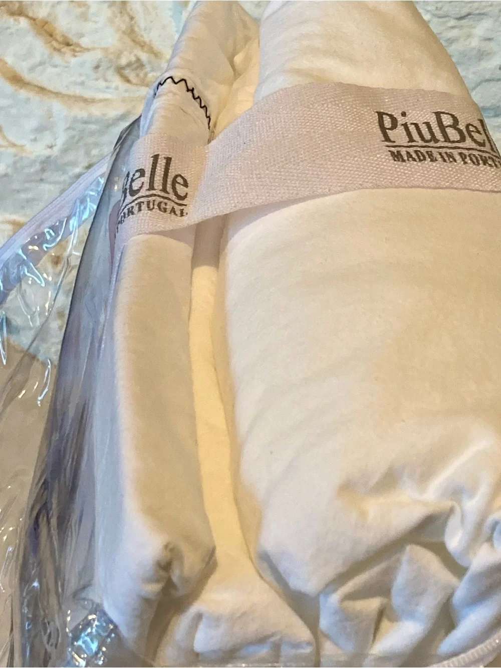 NWT Piu Belle queen four piece crisp white sheet set w/ zigzag black hemstitch